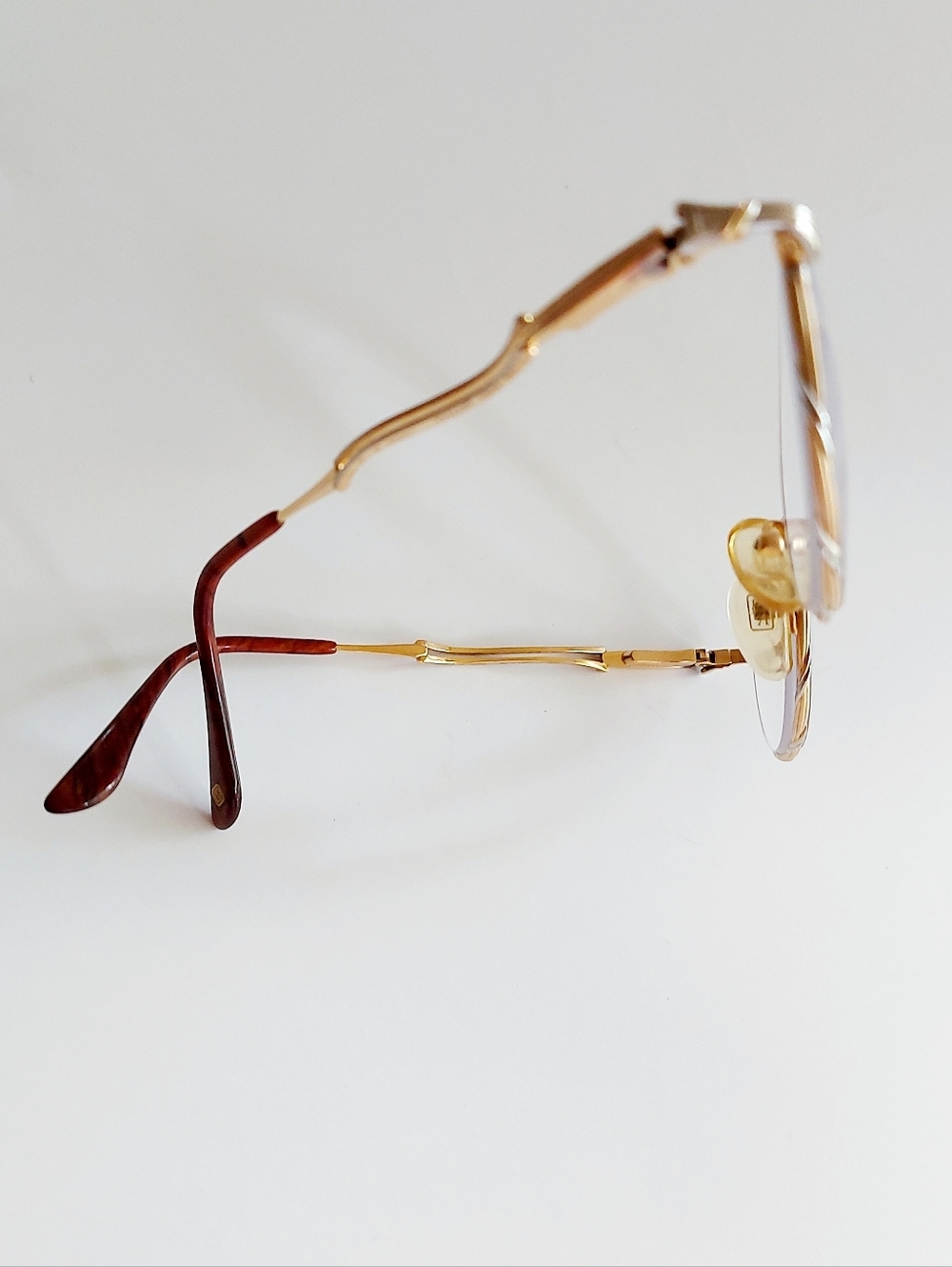Vuillet Vega from the premium Prestige collection. Vintage eyewear frames France - Picture 2 of 16